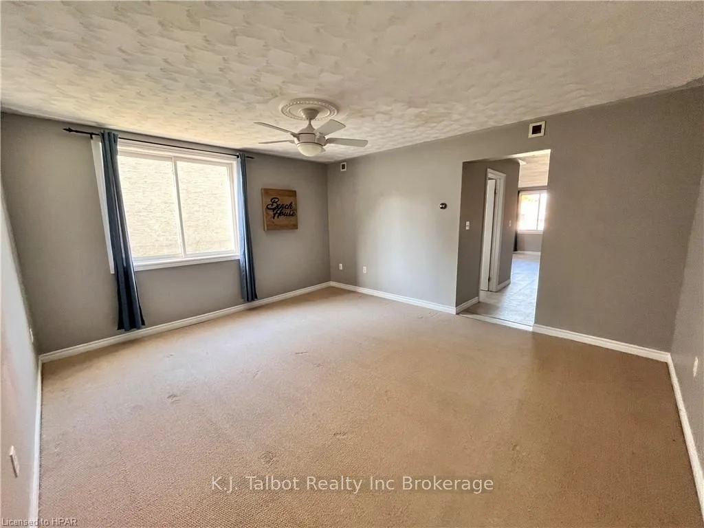 54 High Street 1, Huron East, On N0k 1w0