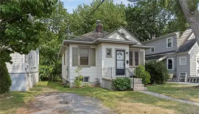 Detached in Kingston