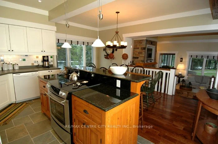 1020 Birch Glen Road Villa16, Lake Of Bays, On P0b 1a0