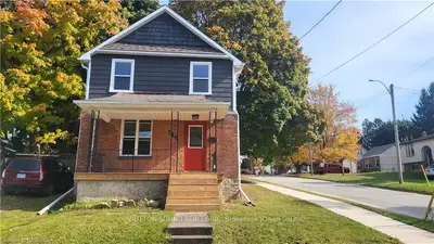 Detached in Owen Sound