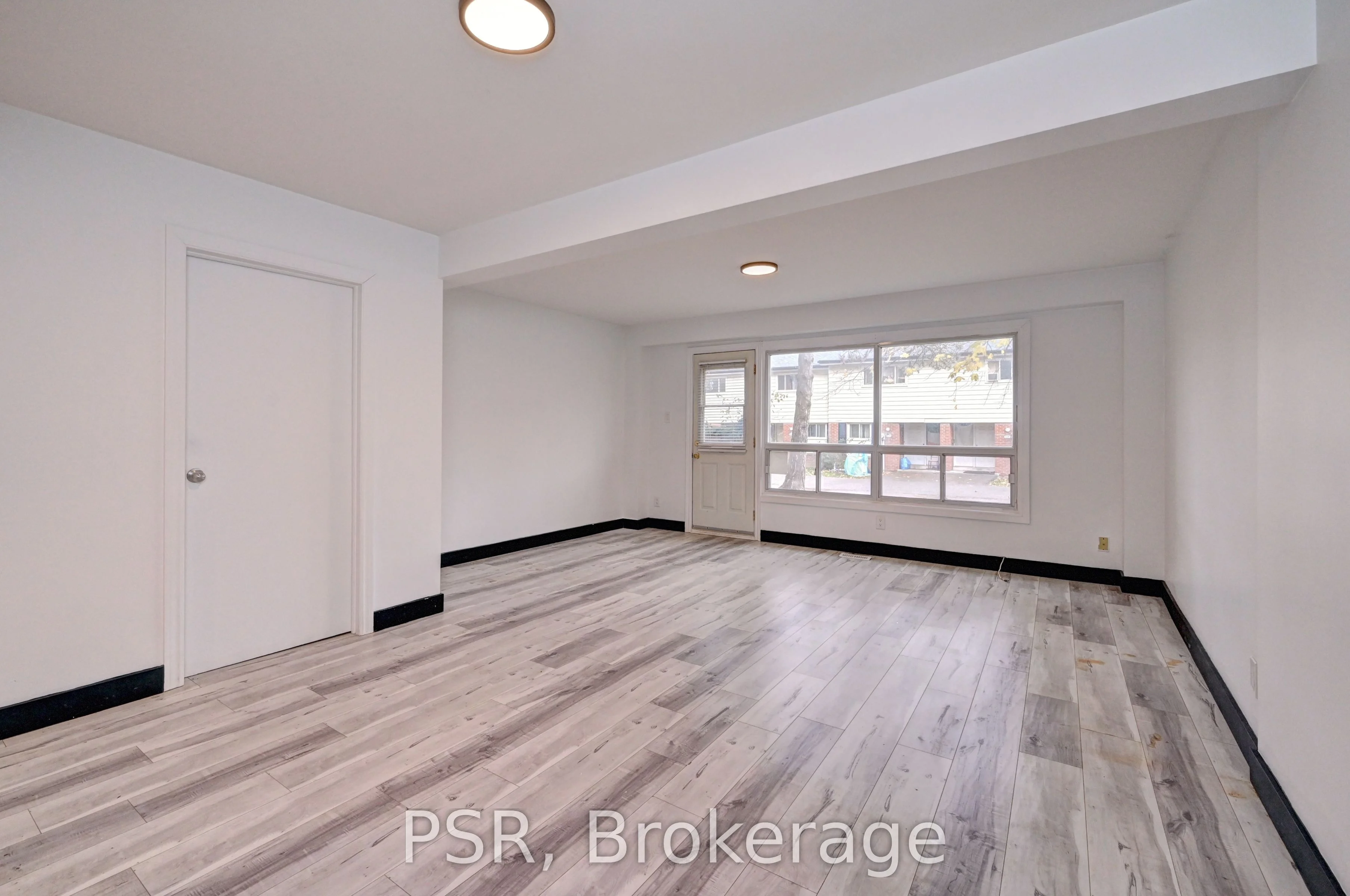 Condo Townhouse in Waterloo