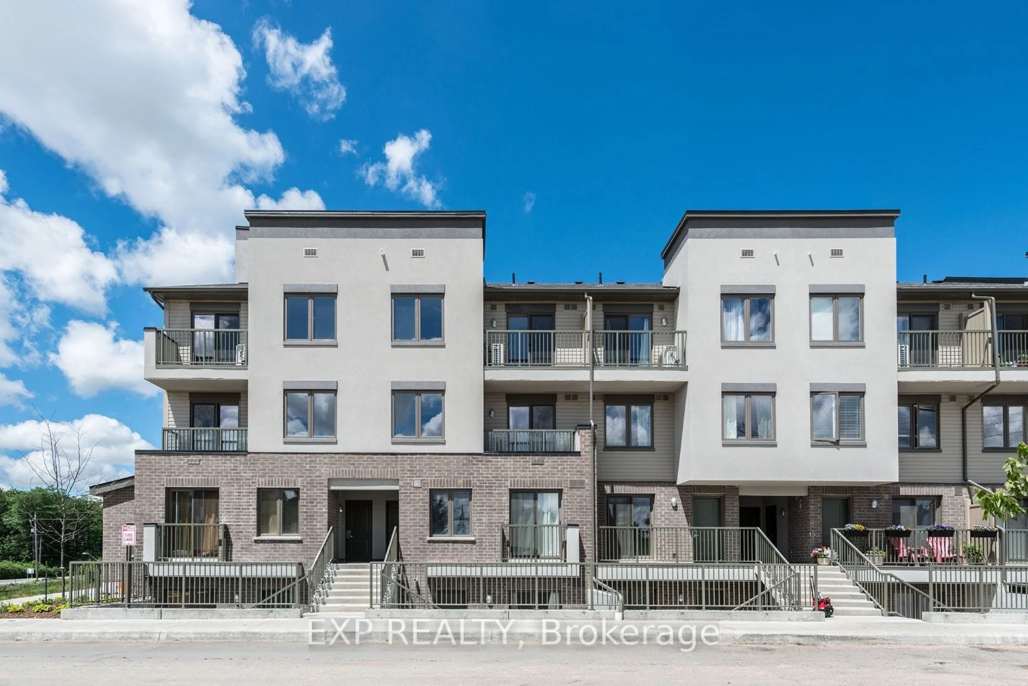 350 Fisher Mills Road C34, Cambridge, On N3c 4n5