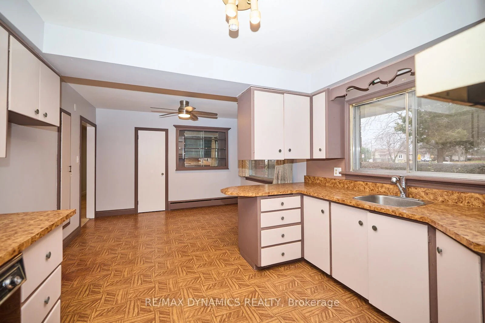 522 Ontario Street, St. Catharines, ON L2N 4N3