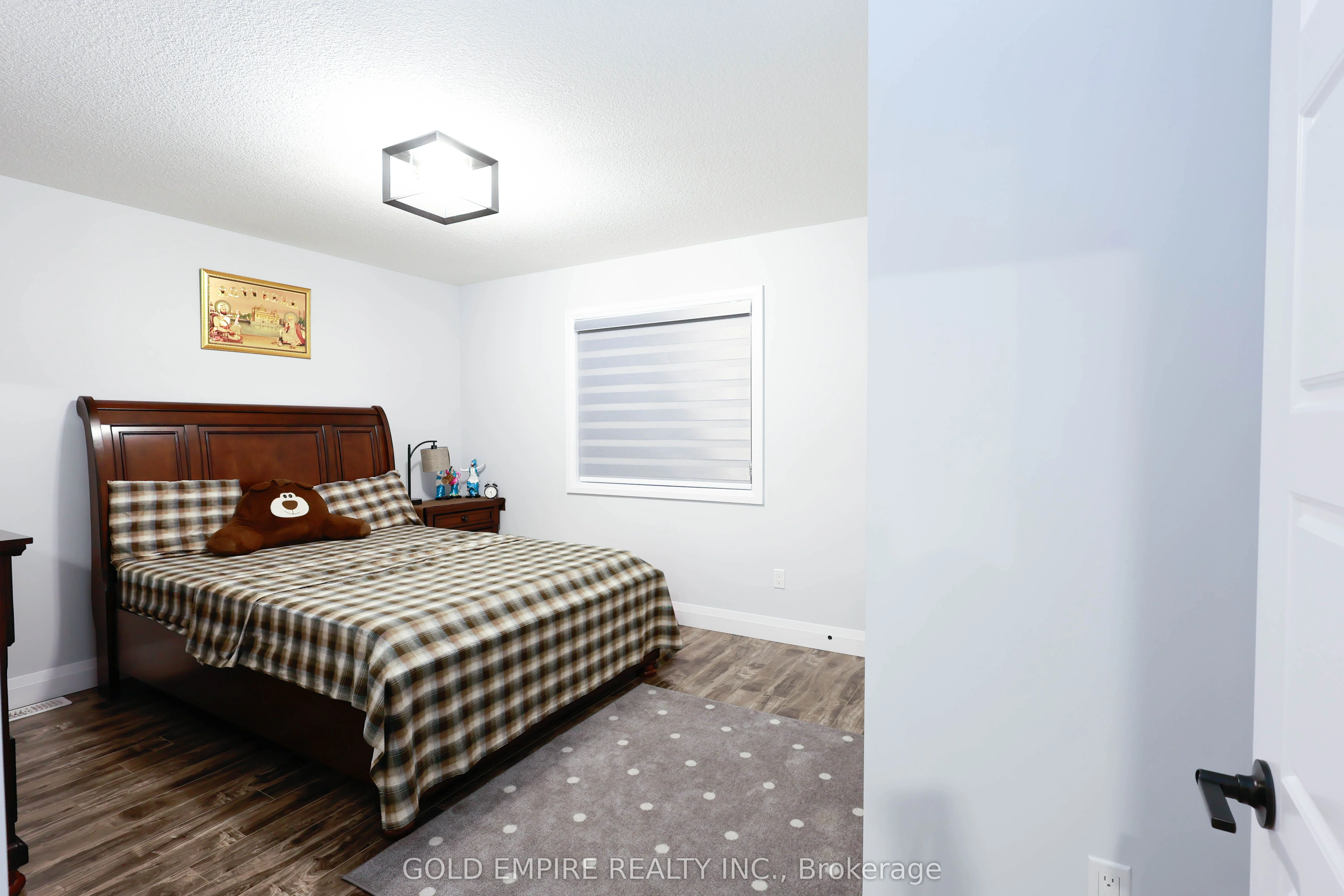 3750 Somerston Crescent, London South, ON N6L 0G4