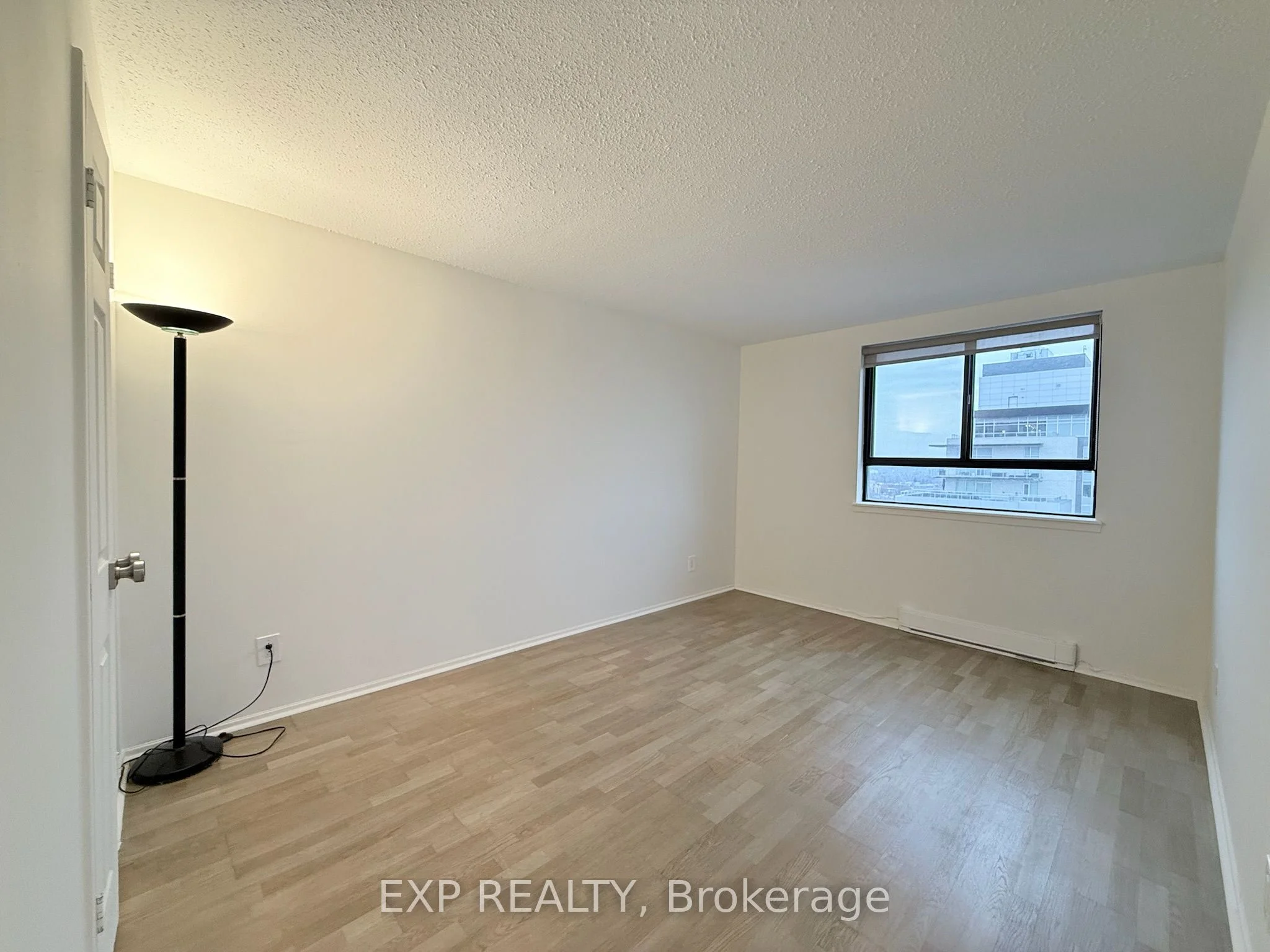470 Laurier Avenue W 2207, Ottawa Centre, ON K1R 7W9