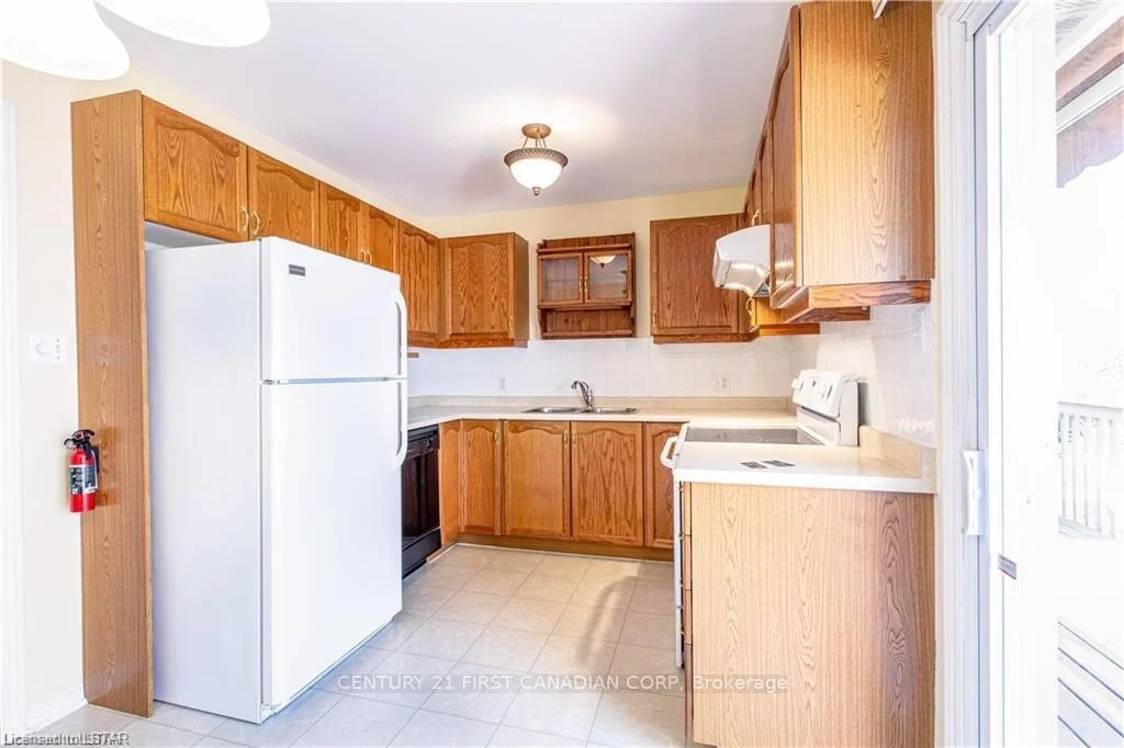293 Blue Forest Drive, London North, ON N6G 3J7