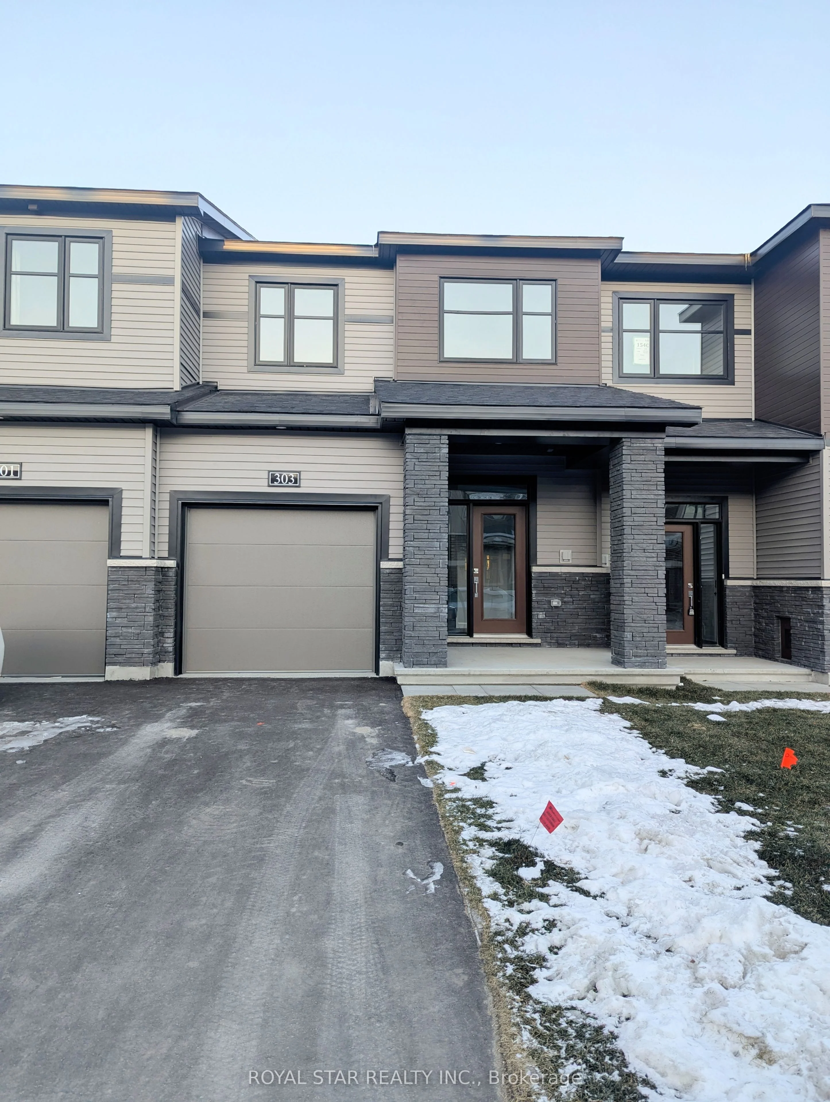 303 Elsie Macgill Walk, Kanata, On K2w 0l1