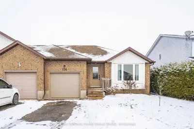 Semi-Detached in Centre Wellington