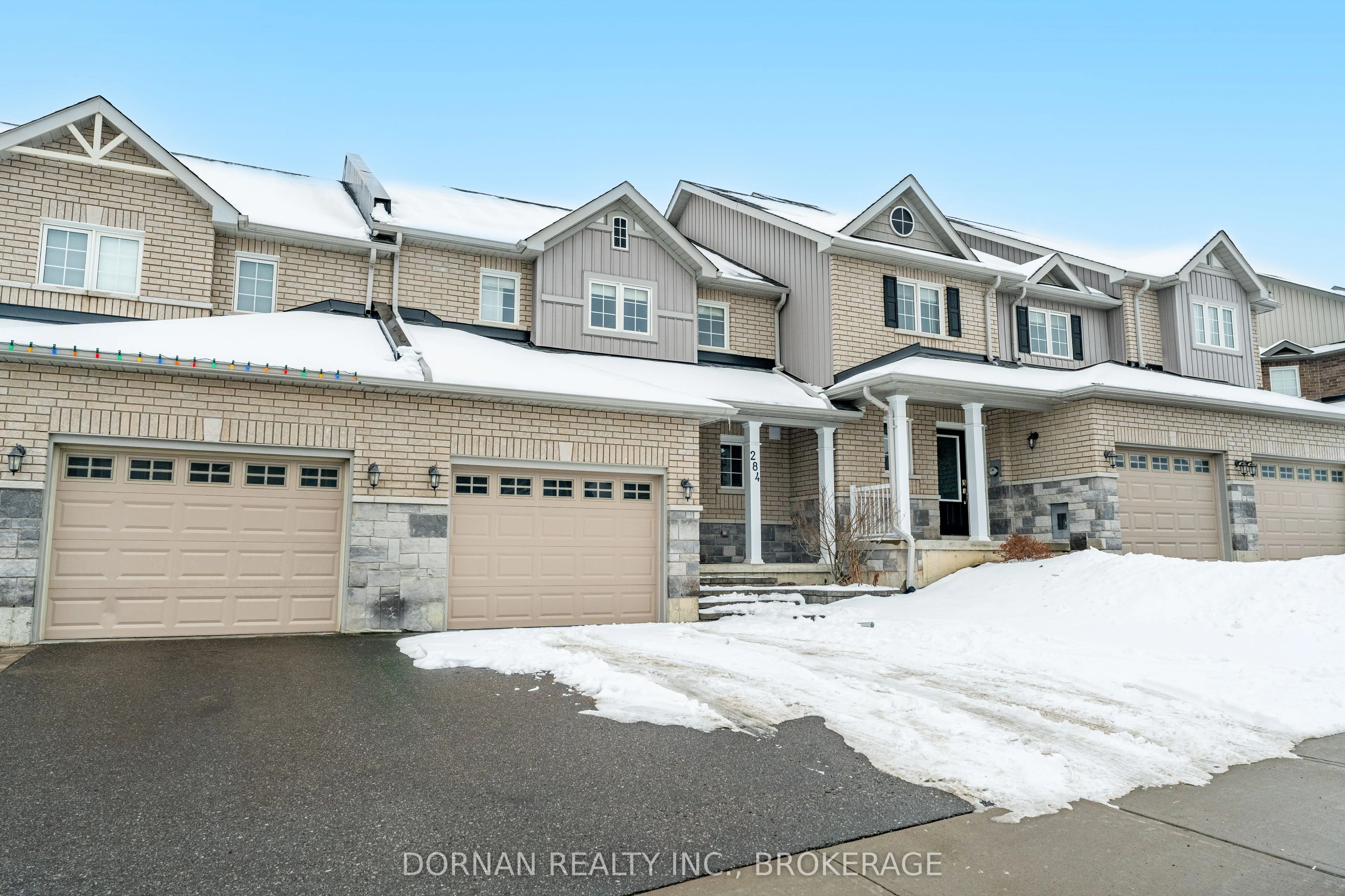 Att/Row/Townhouse in Peterborough
