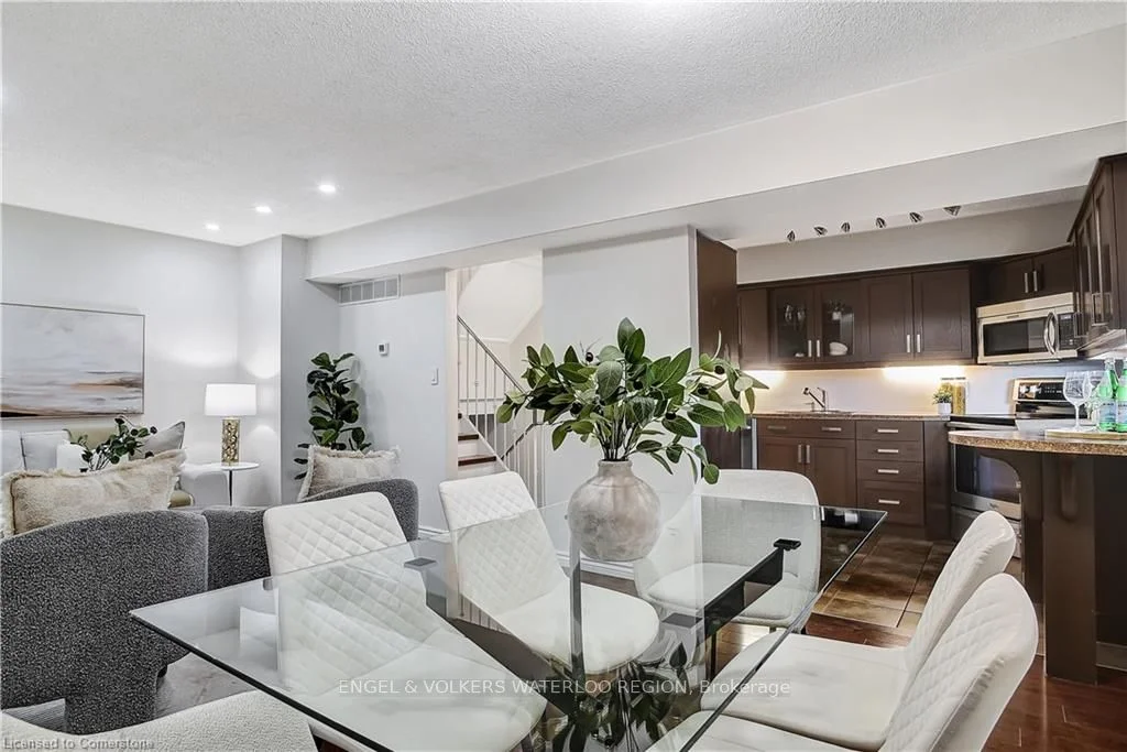 Condo Townhouse in Kitchener