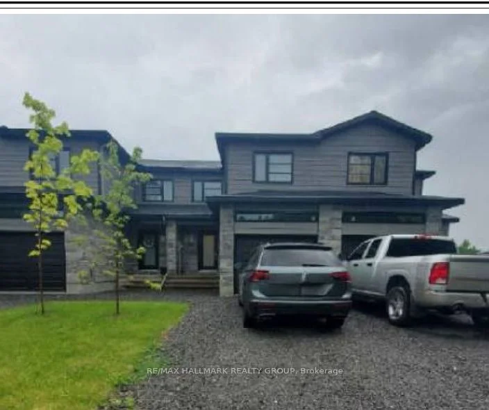 Att/Row/Townhouse in Mississippi Mills