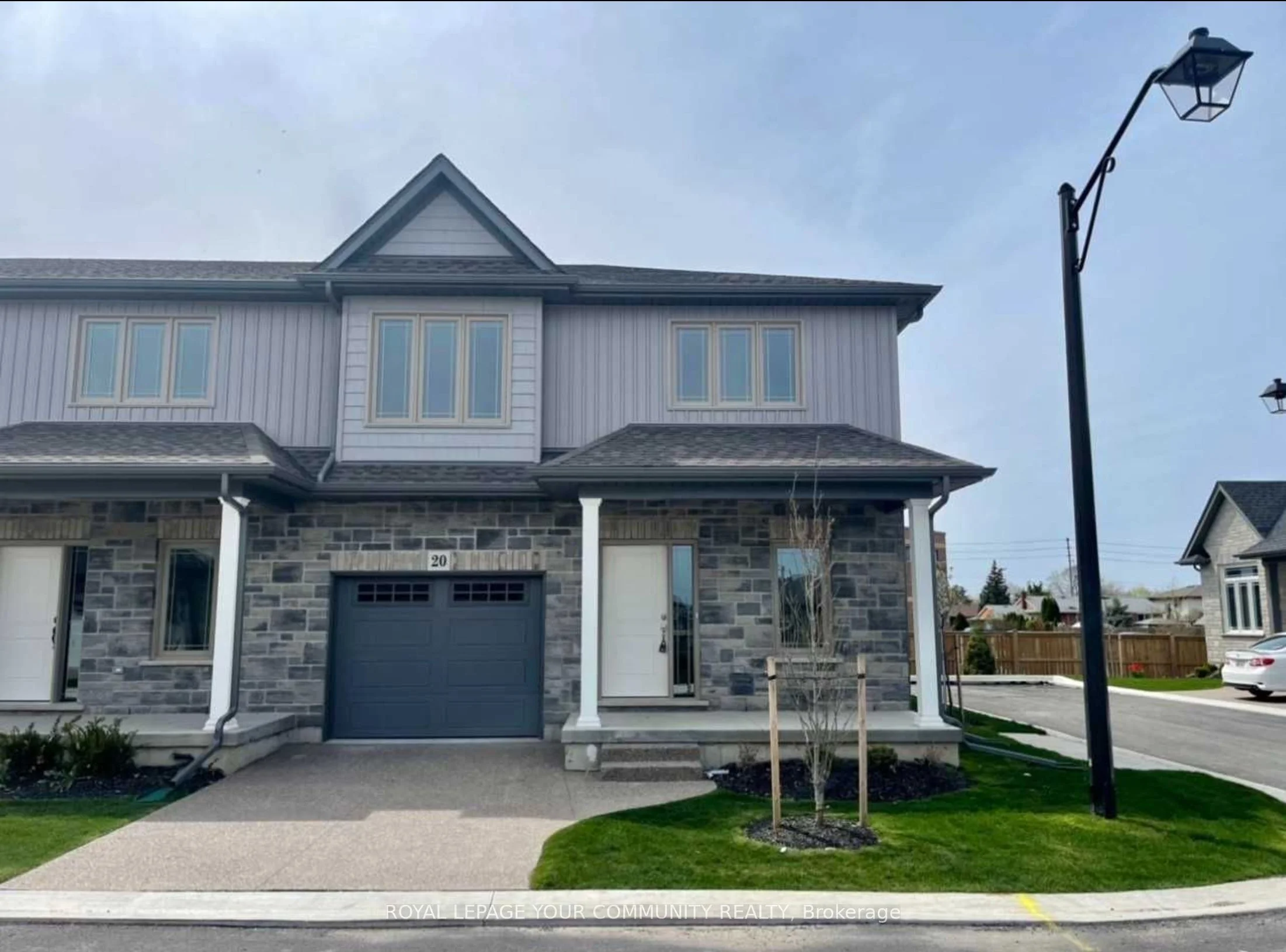 Condo Townhouse in St. Catharines