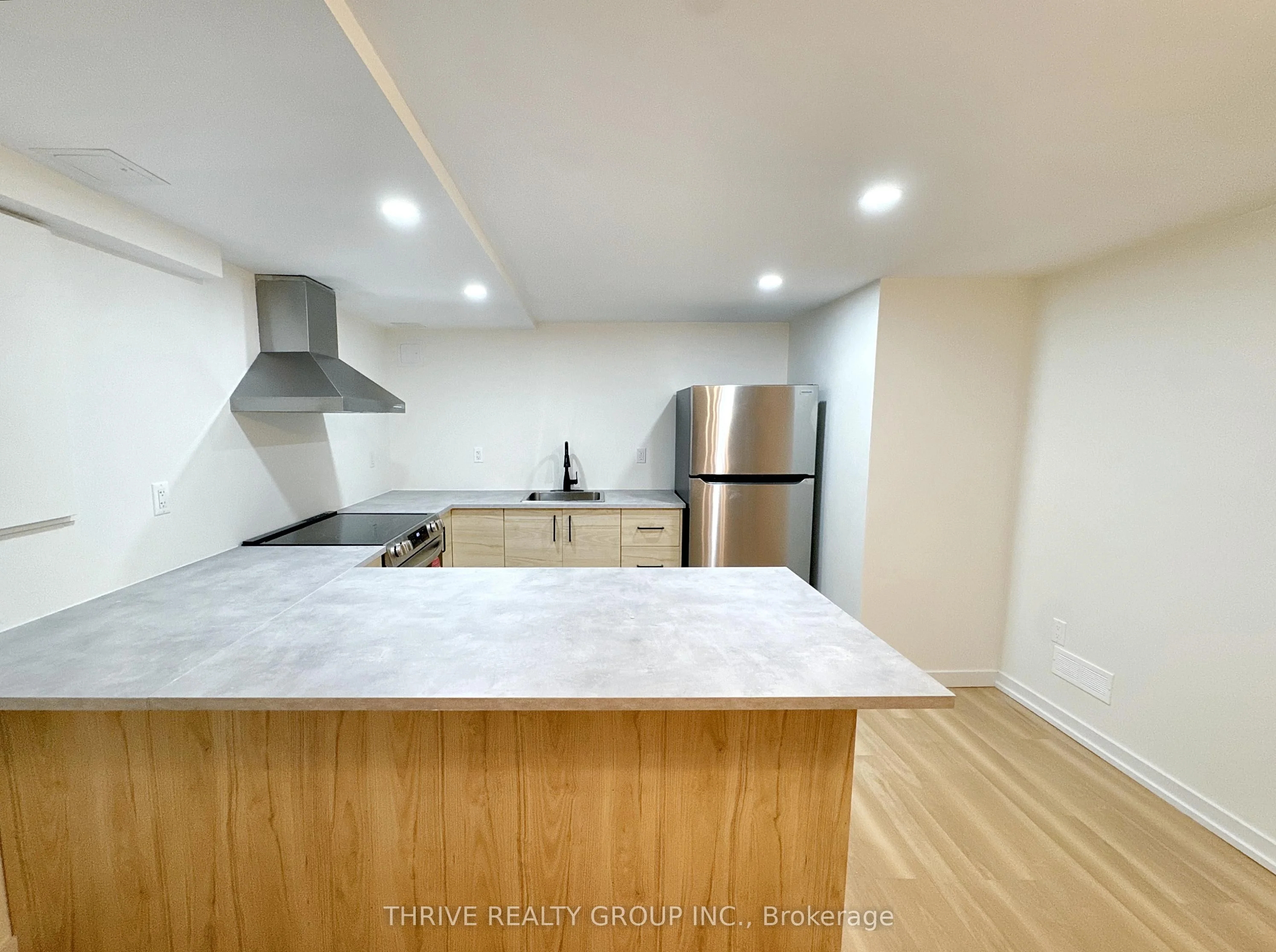 61 Archer Crescent, London South, On N6e 2a4