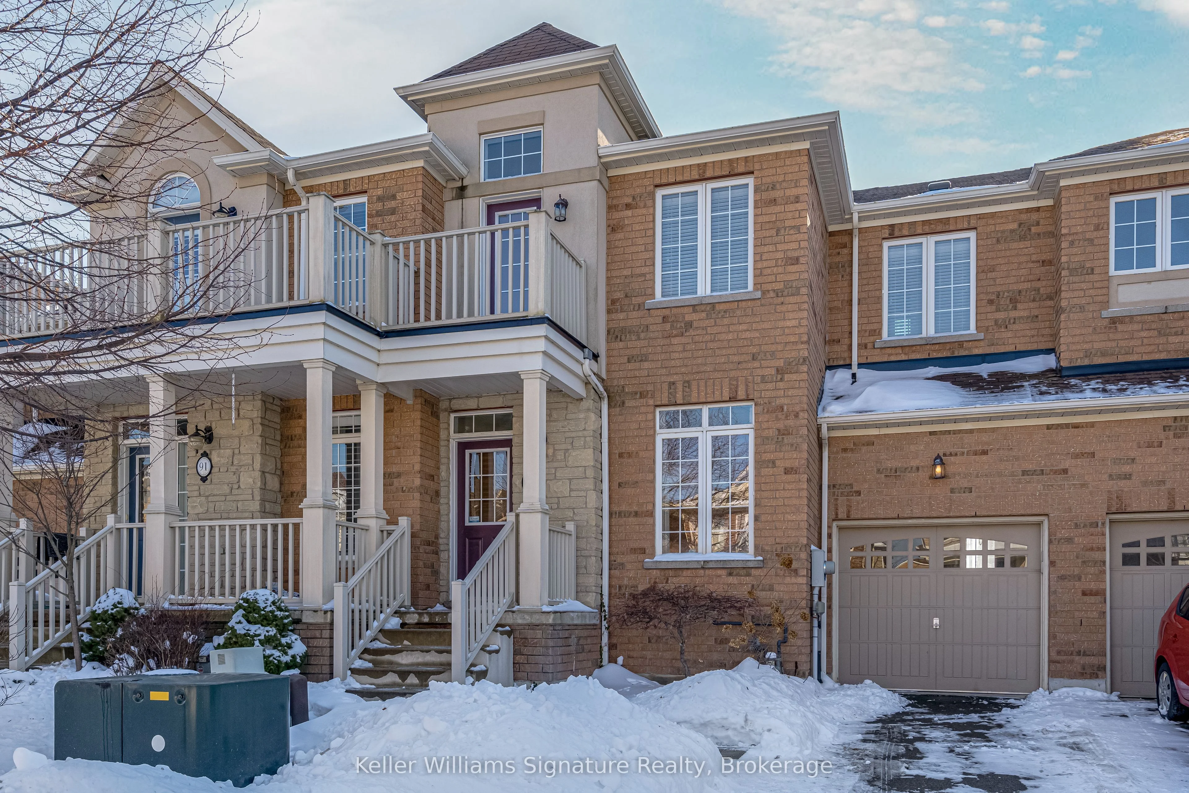 Att/Row/Townhouse in Hamilton