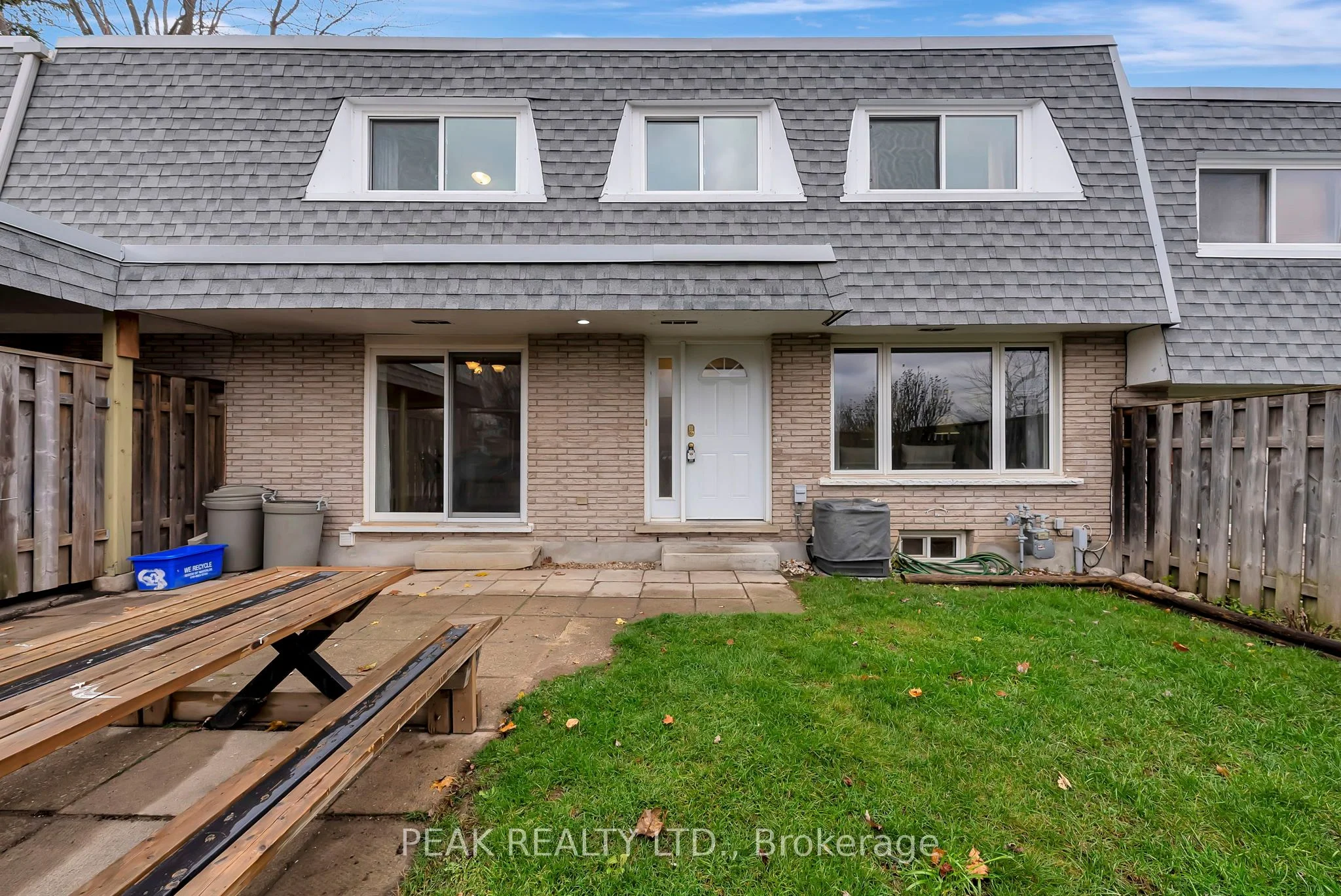 Condo Townhouse in Kitchener