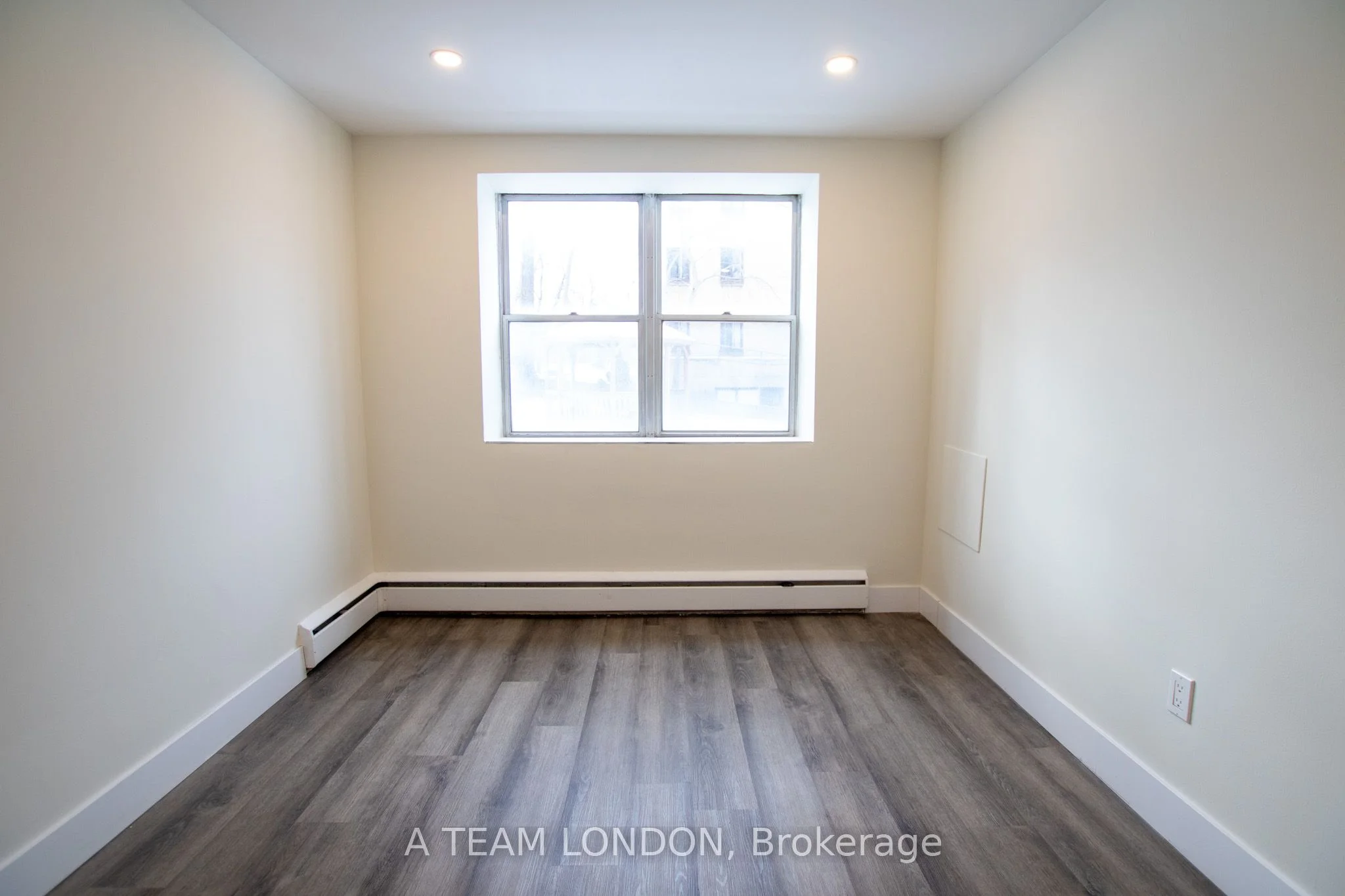 75 High Street 215, London South, ON N6C 4J8