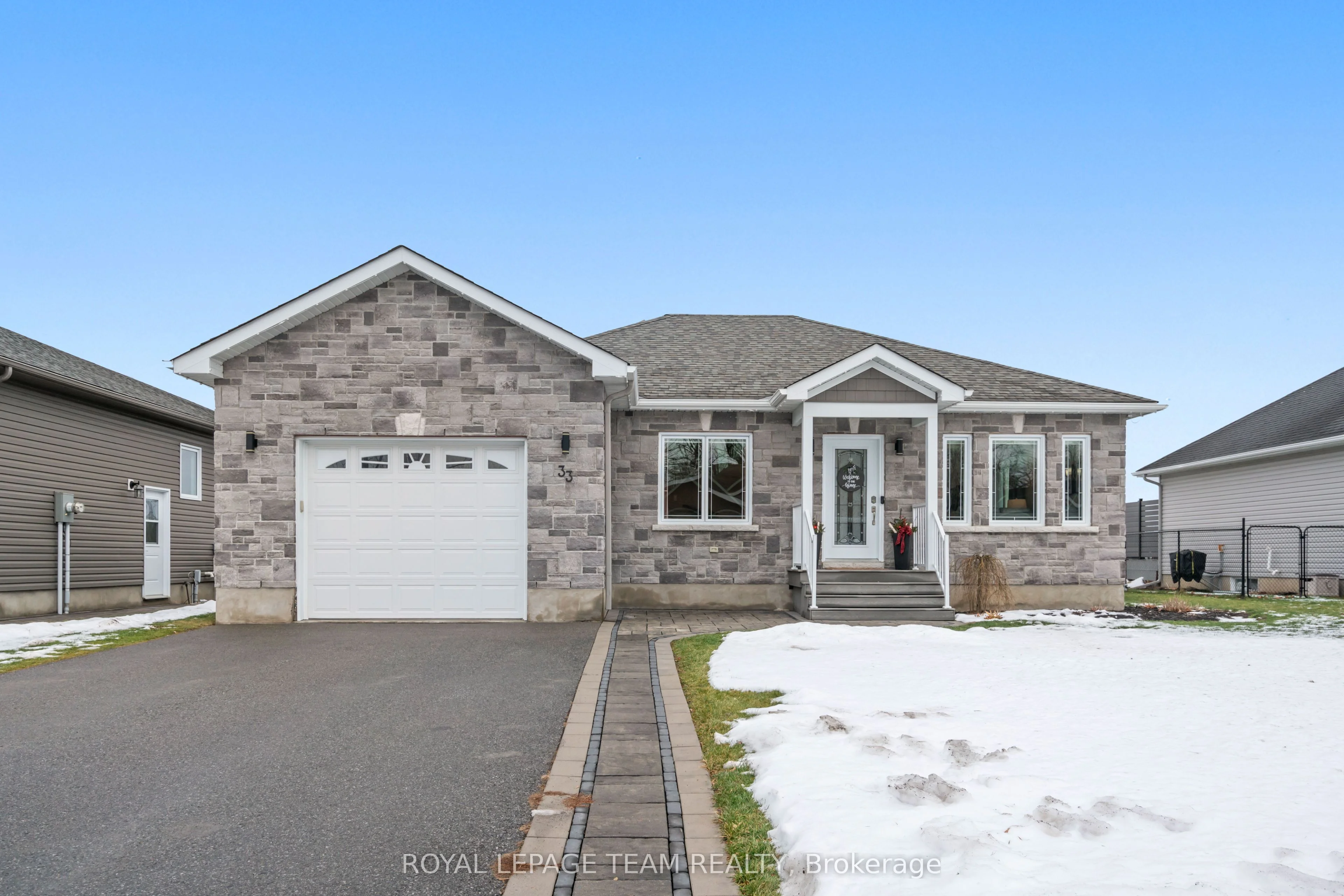 Detached in North Dundas