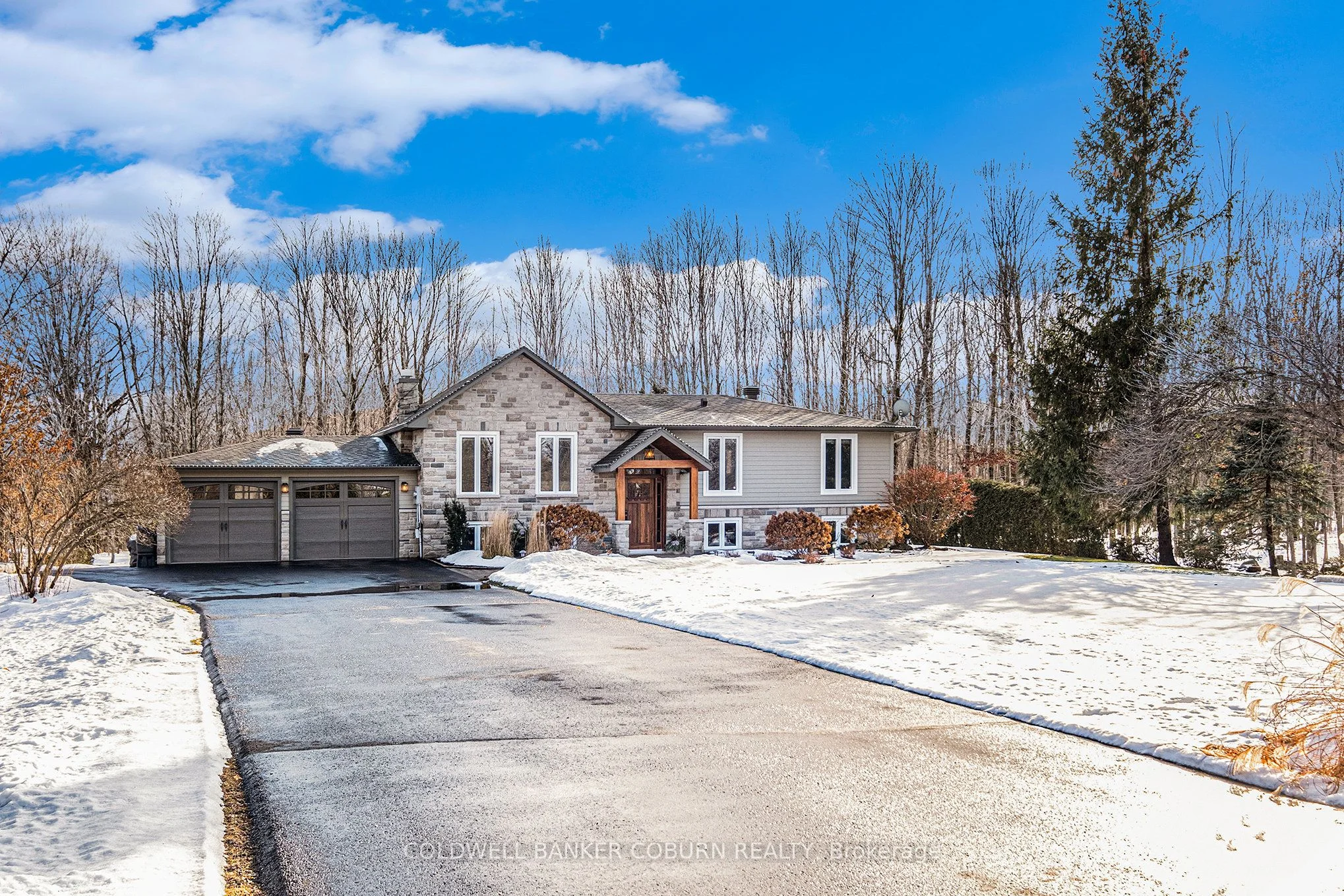 Detached in North Dundas