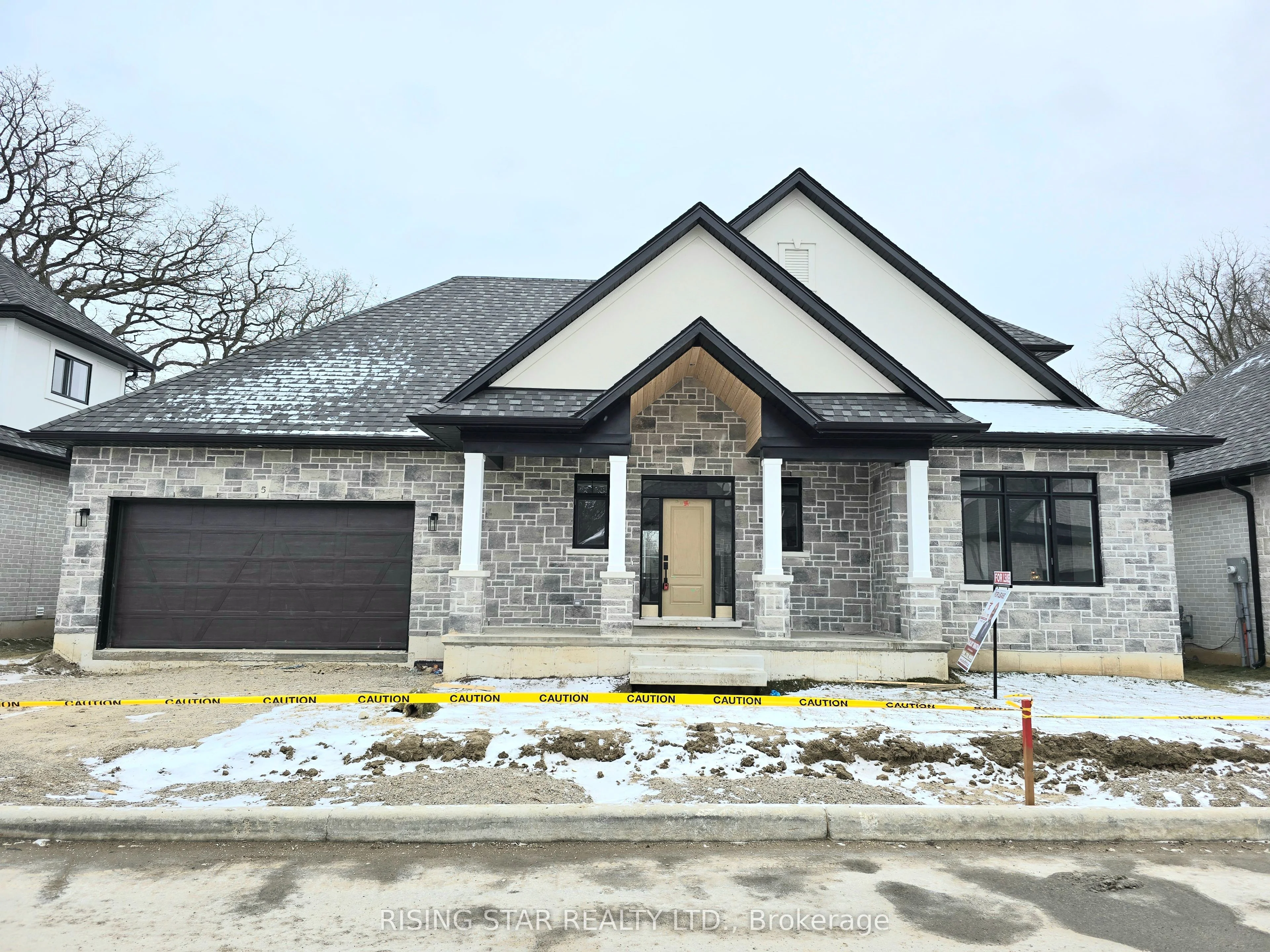 Detached in Brantford