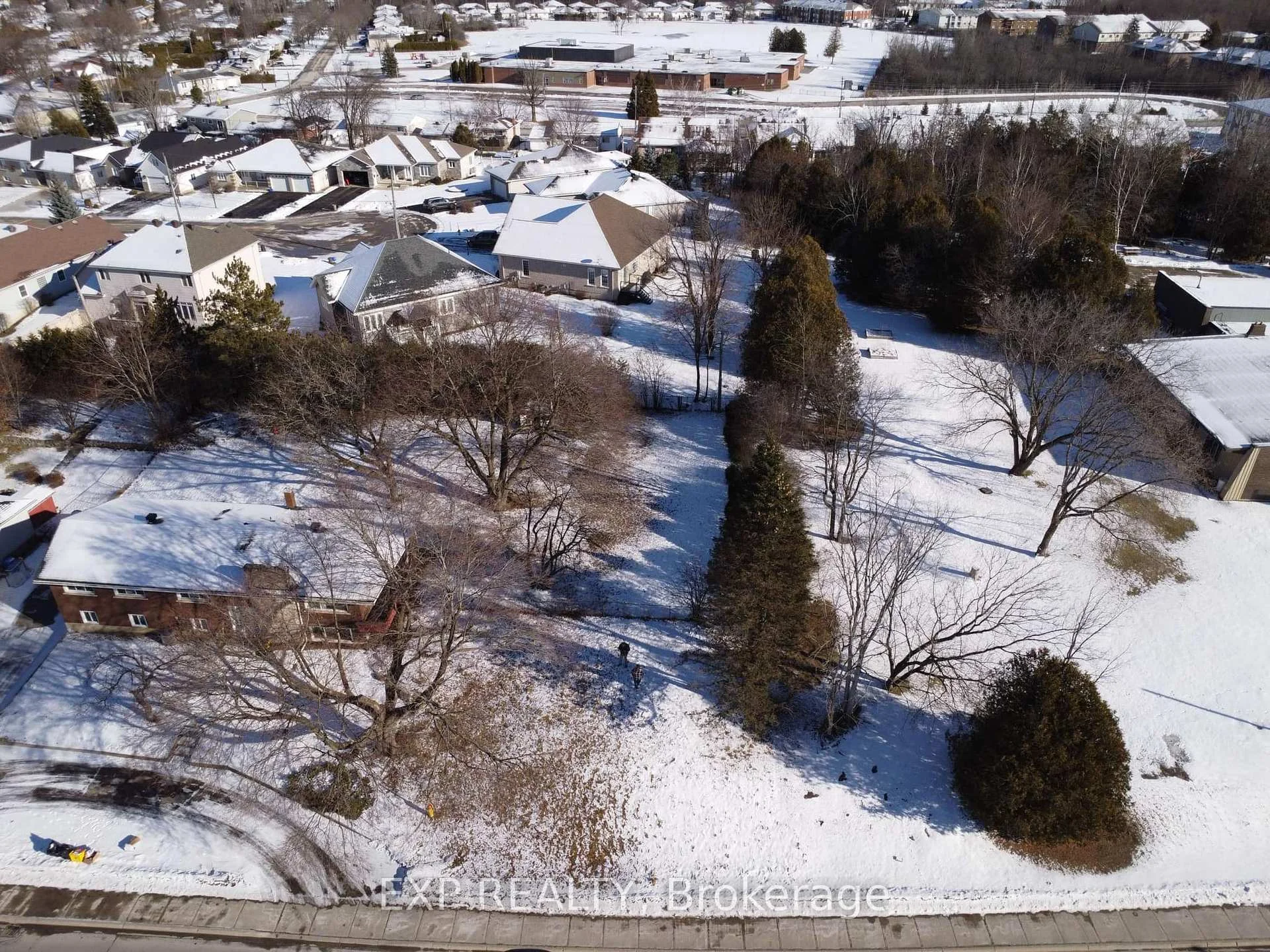 241a Brockville Street, Smiths Falls, ON K7A 3Z5