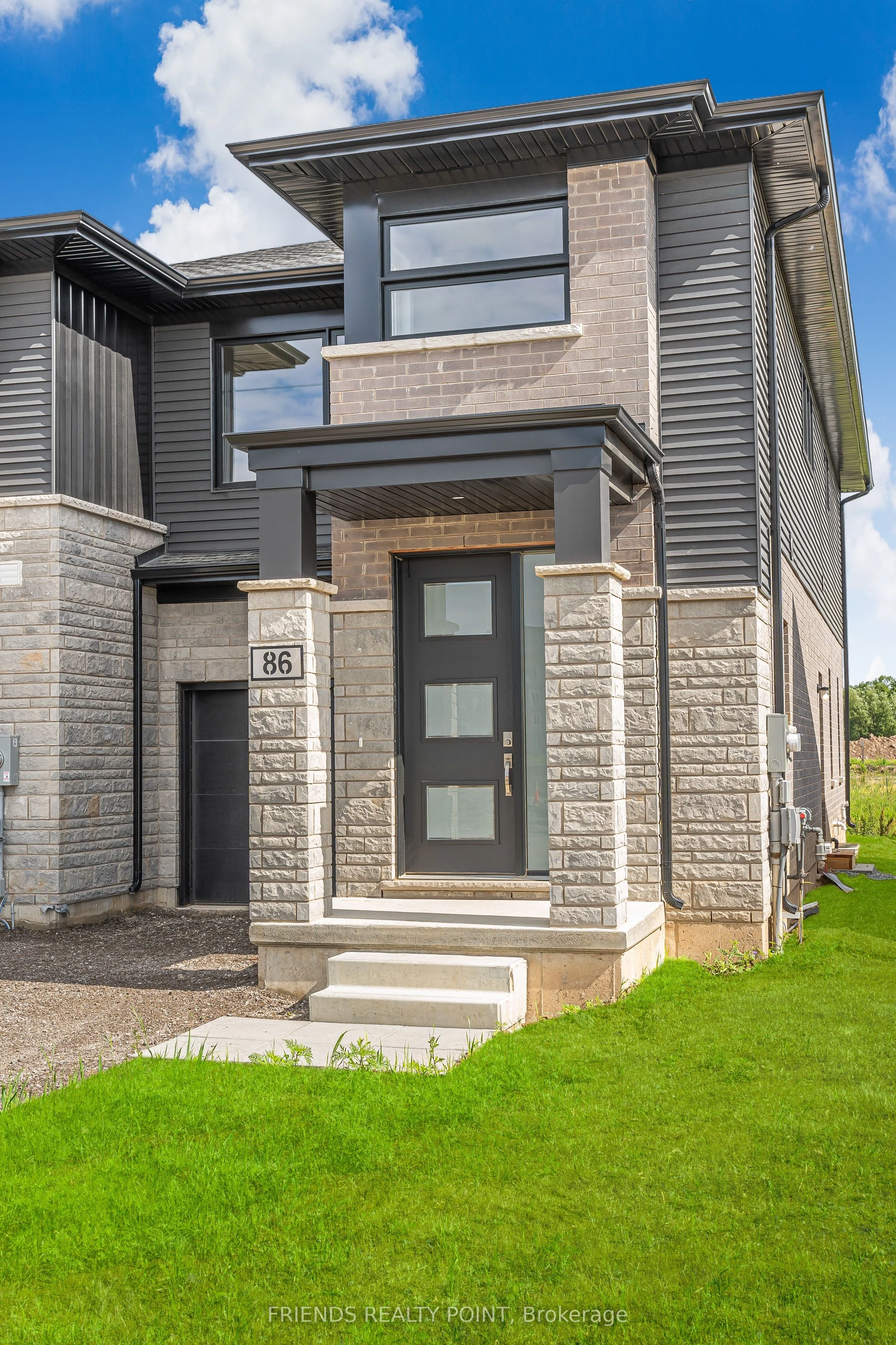 86 West Creek Court, Welland, On L3c 0k8