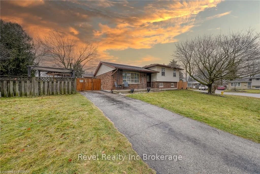 11 Golden Place, Ingersoll, On N5c 3n5
