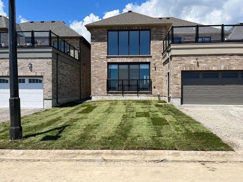 229 Strachan Street S Lower, Port Hope, On L1a 0e6