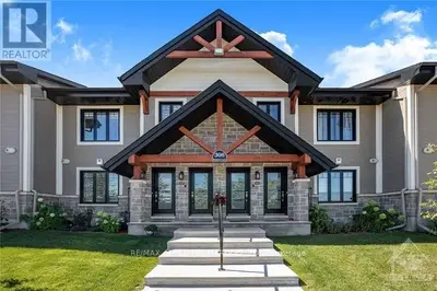 Condo Apartment in Cornwall
