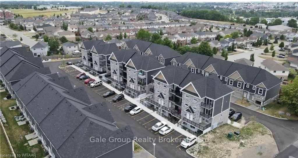 Condo Apartment in Woodstock