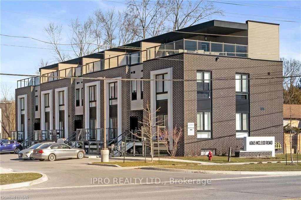 6065 Mcleod Road 214, Niagara Falls, On L2g 0e7