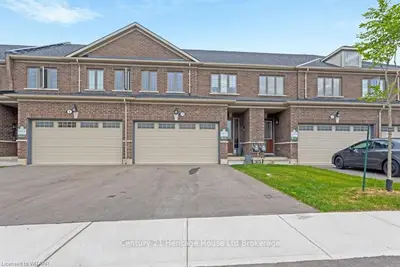 Att/Row/Townhouse in Tillsonburg
