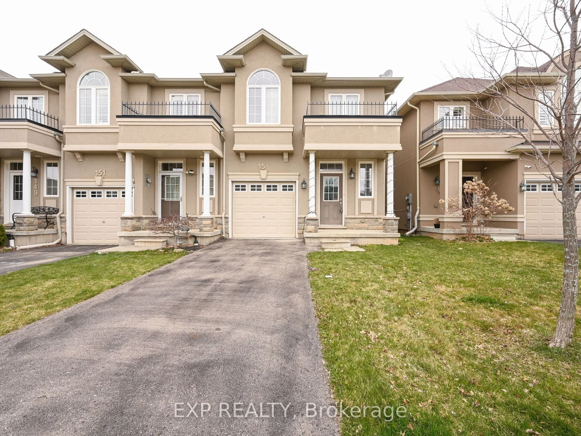 Att/Row/Townhouse in Hamilton
