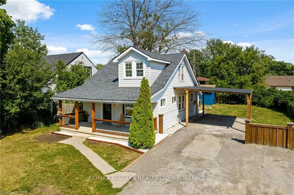 Detached in Fort Erie