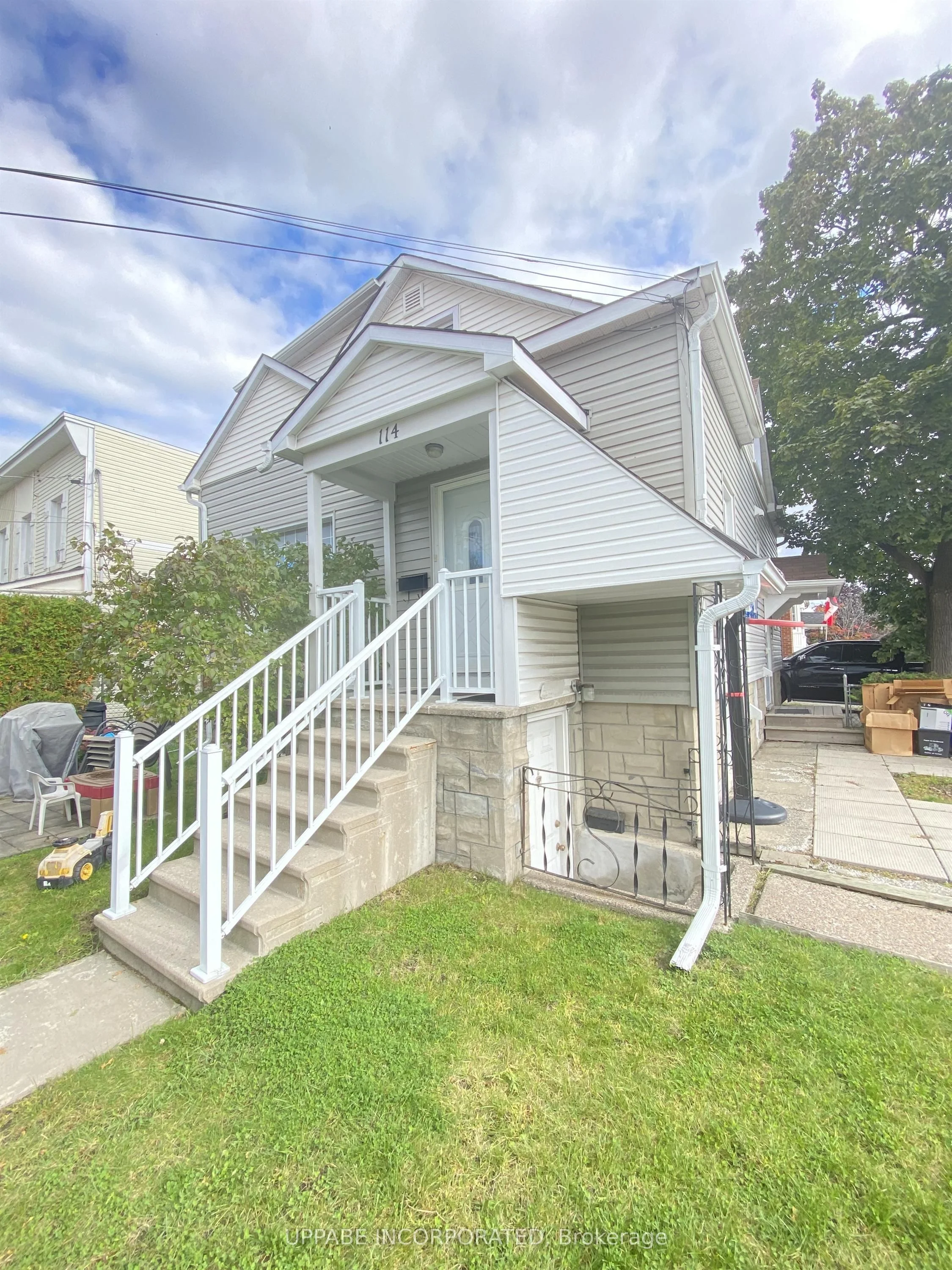 114 Genest Street, Vanier and Kingsview Park, ON K1L 7Y9