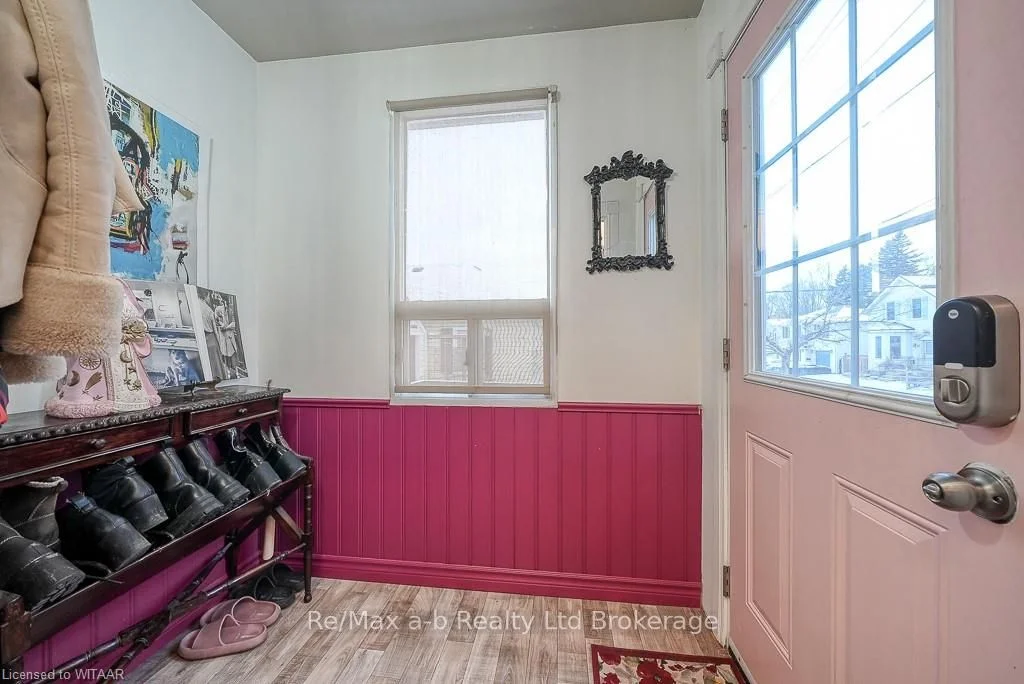 80 DOVER Street, Woodstock, ON N4S 3M1
