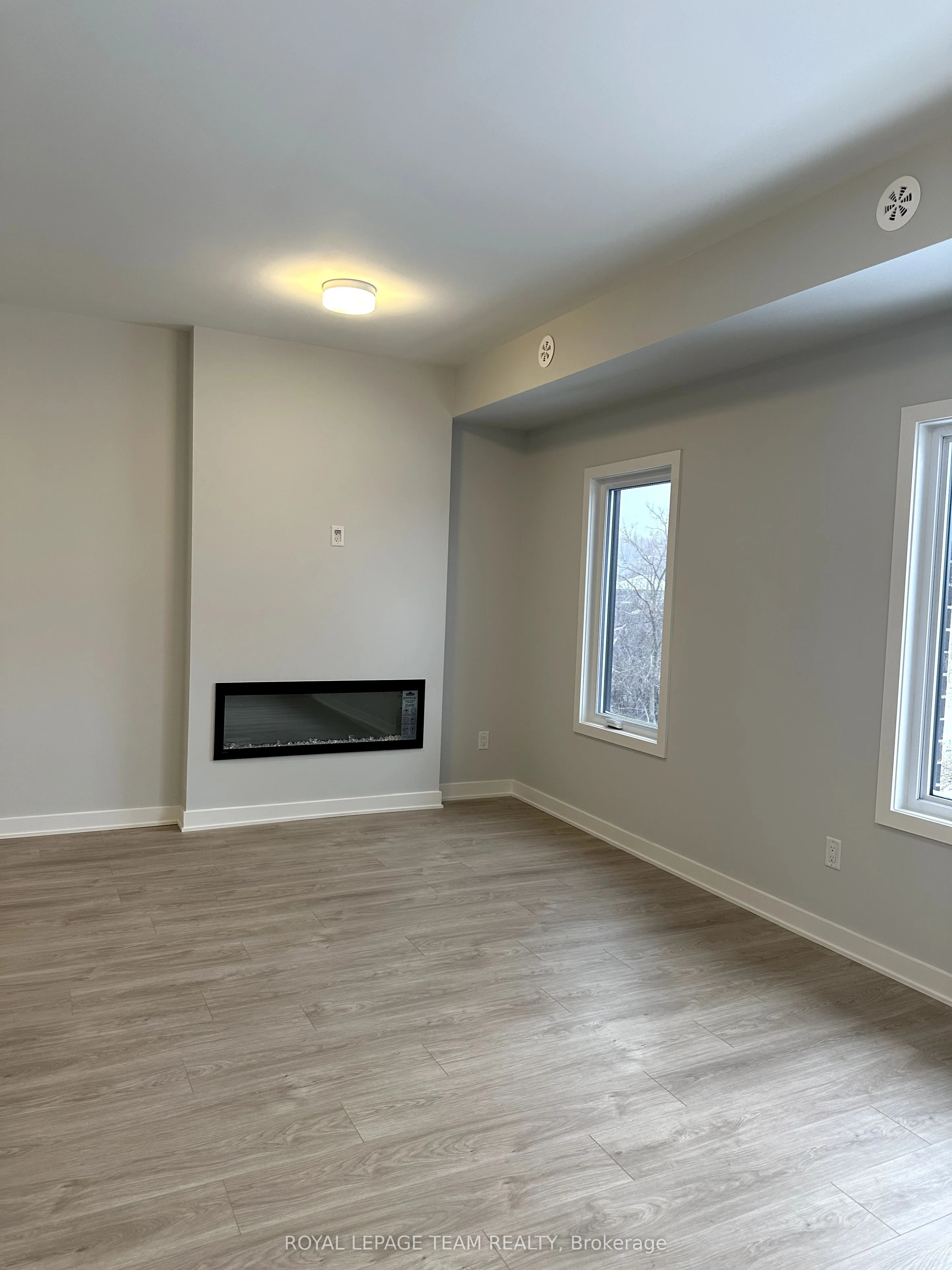 602 Mishi, Manor Park - Cardinal Glen And Area, On, K1k 4z1