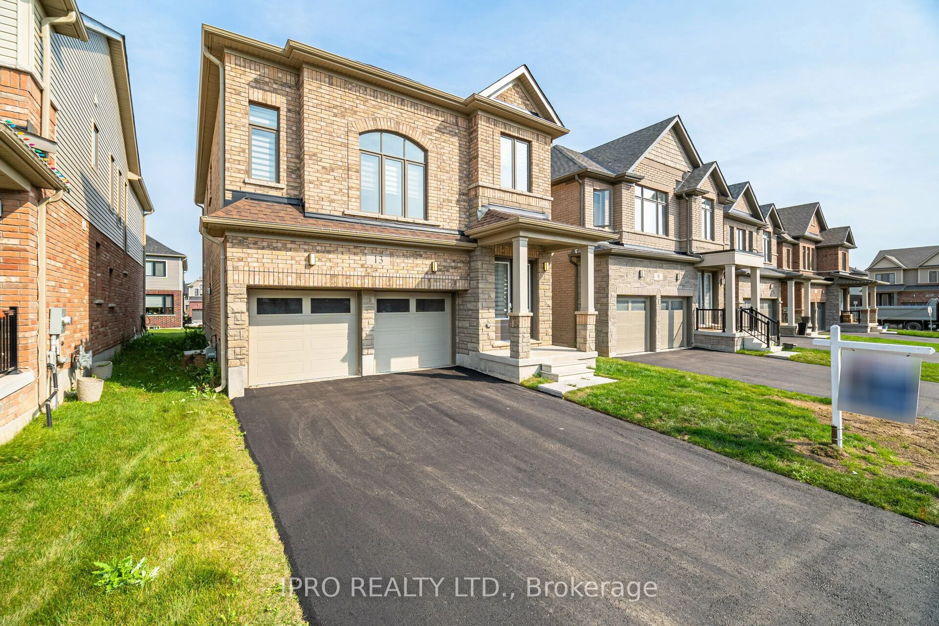 Detached in North Dumfries