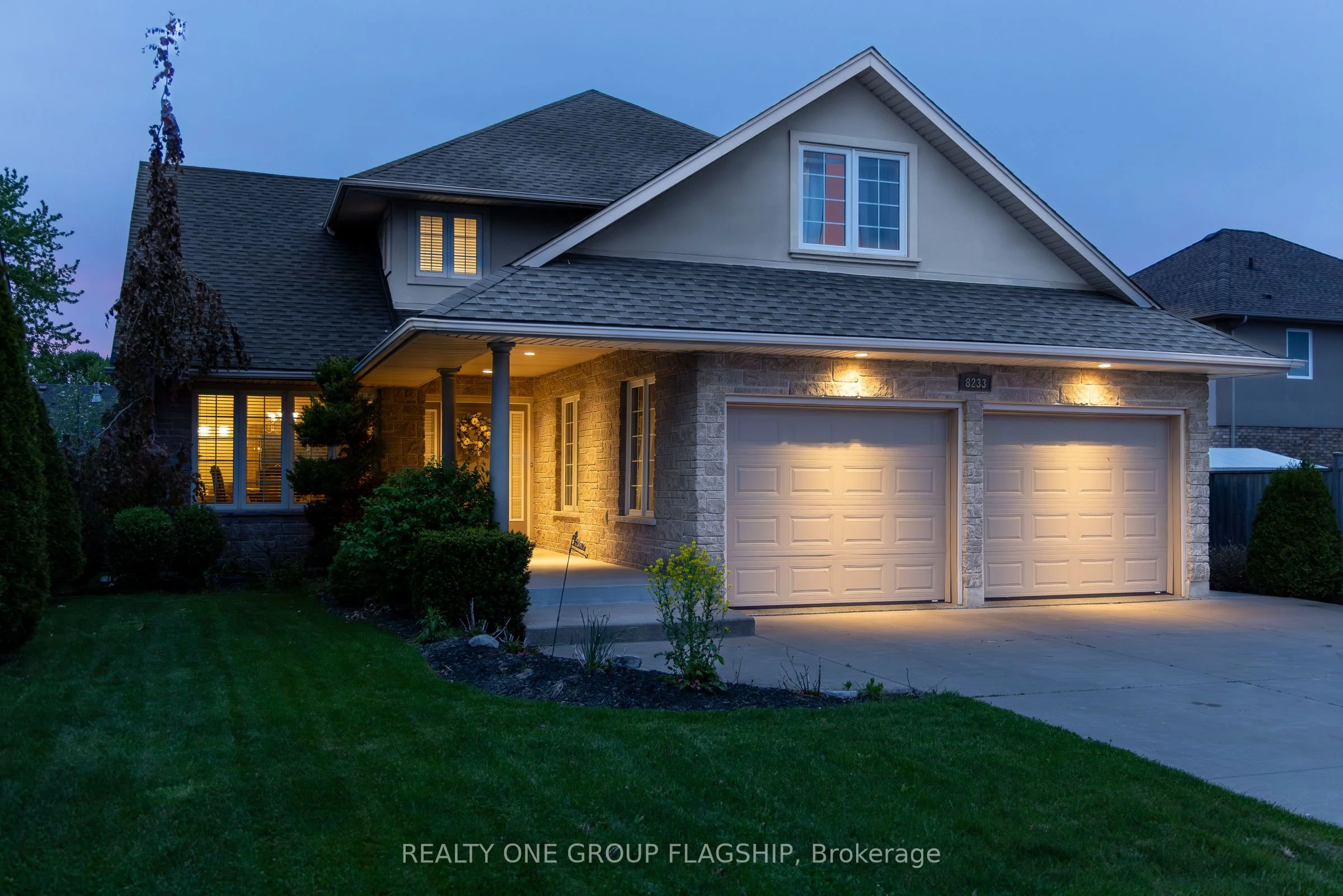 8233 Costabile Drive, Niagara Falls, On L2h 3l2