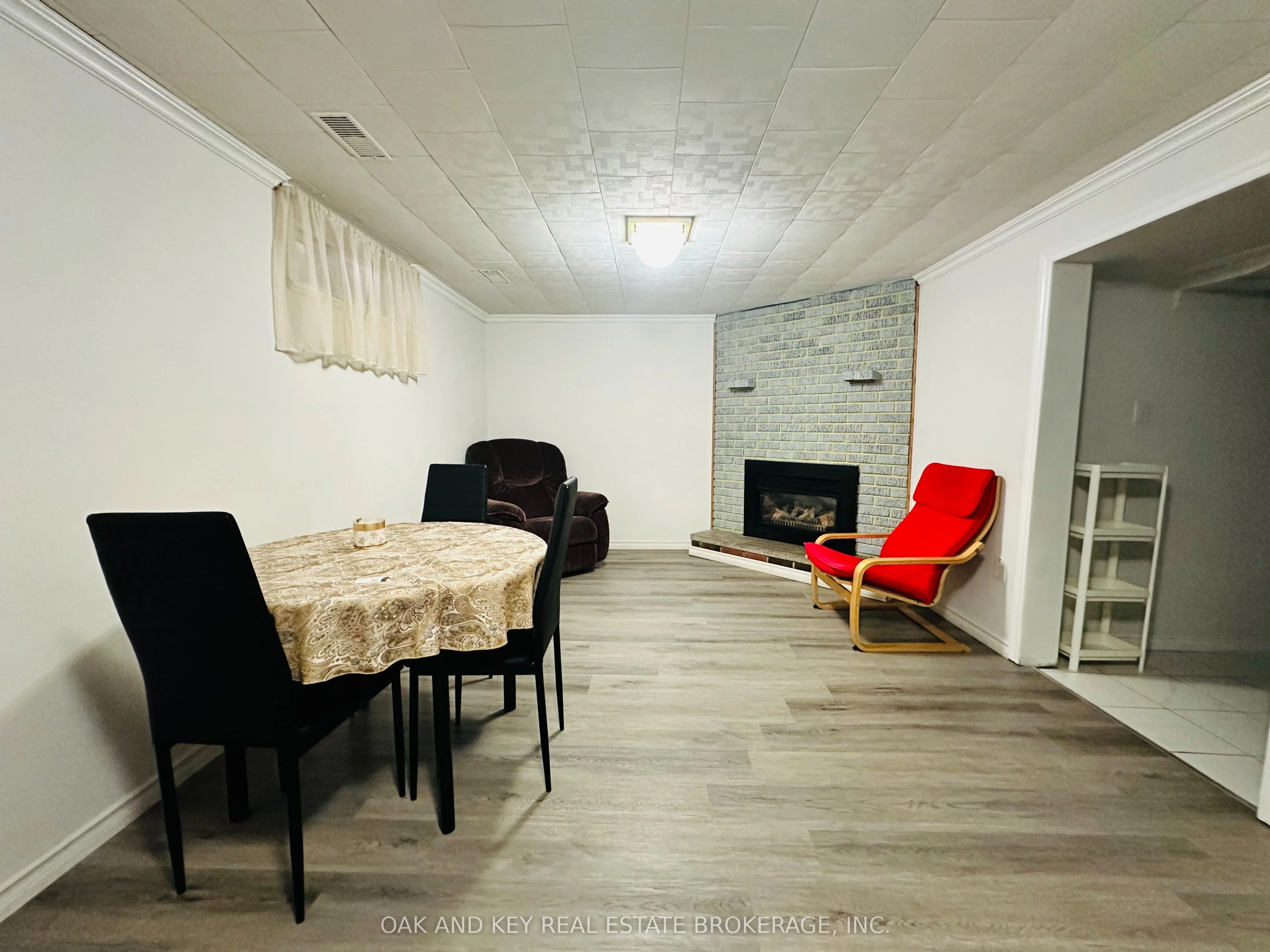 128 Toulon Crescent B, London East, ON N5V 1J5