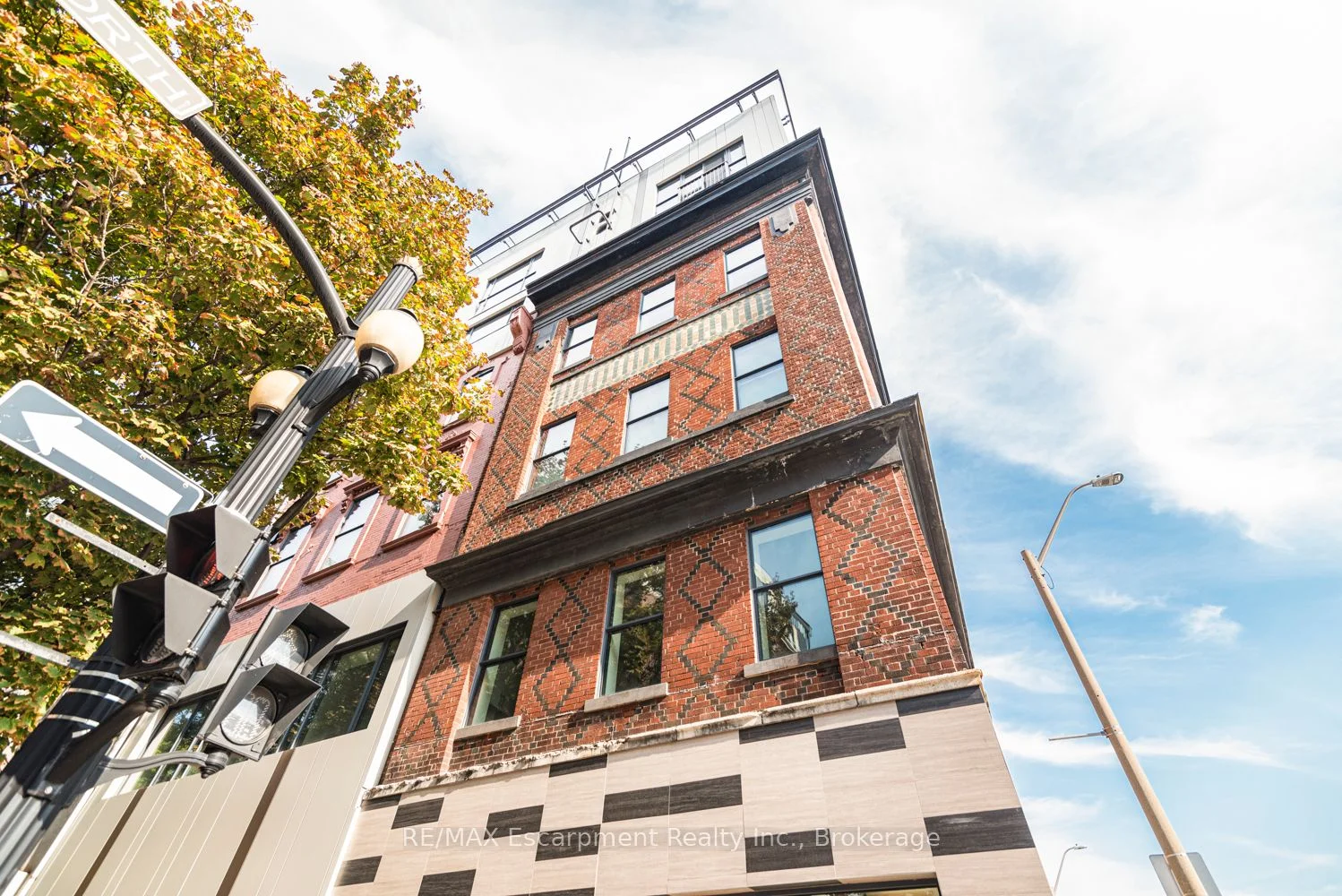Condo Apartment in Hamilton