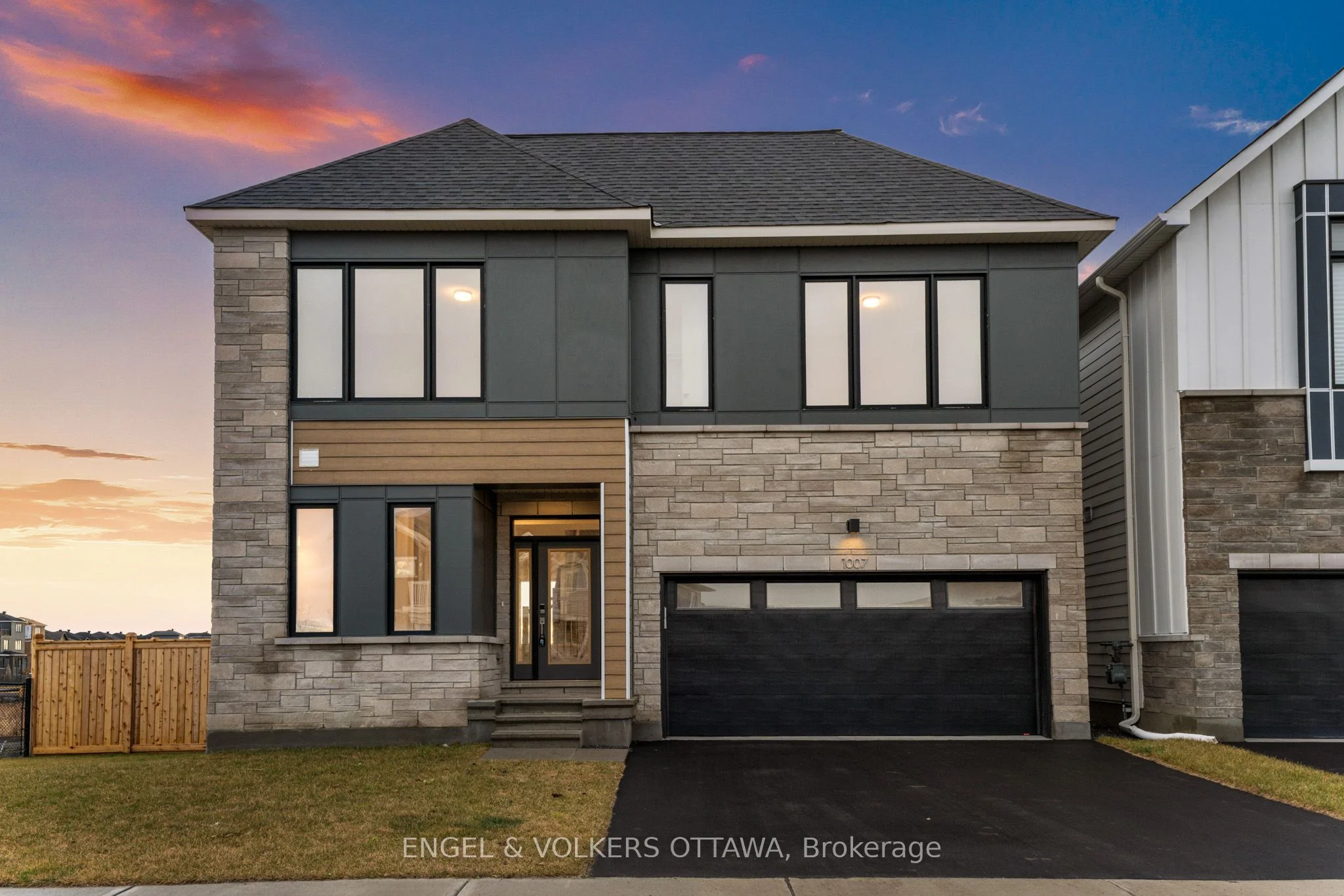 Detached in Barrhaven