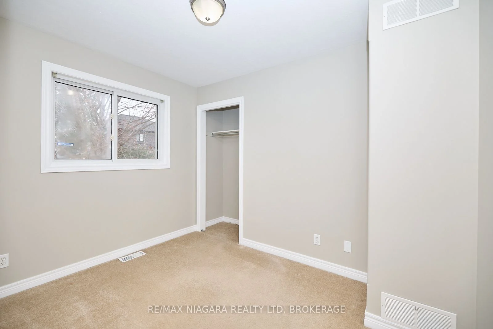 61 Prospect Point Road, Fort Erie, ON L0S 1N0