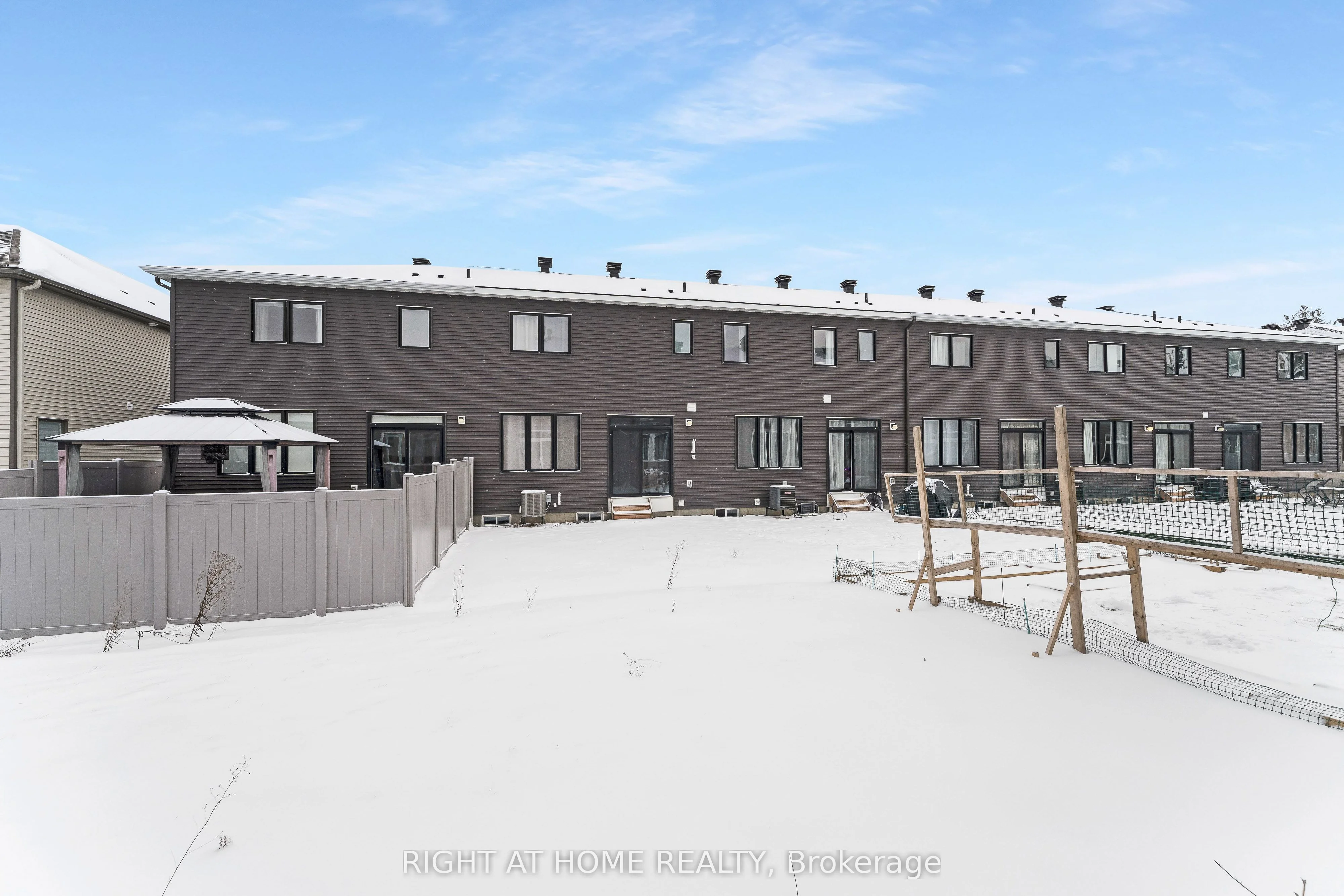 73 Kindred Row, Stittsville - Munster - Richmond, ON K2S 1B9