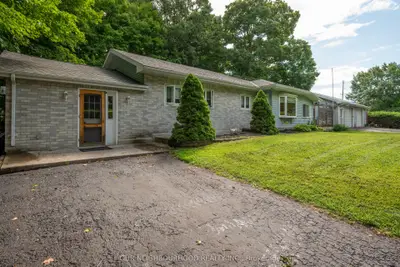 Detached in Hamilton Township