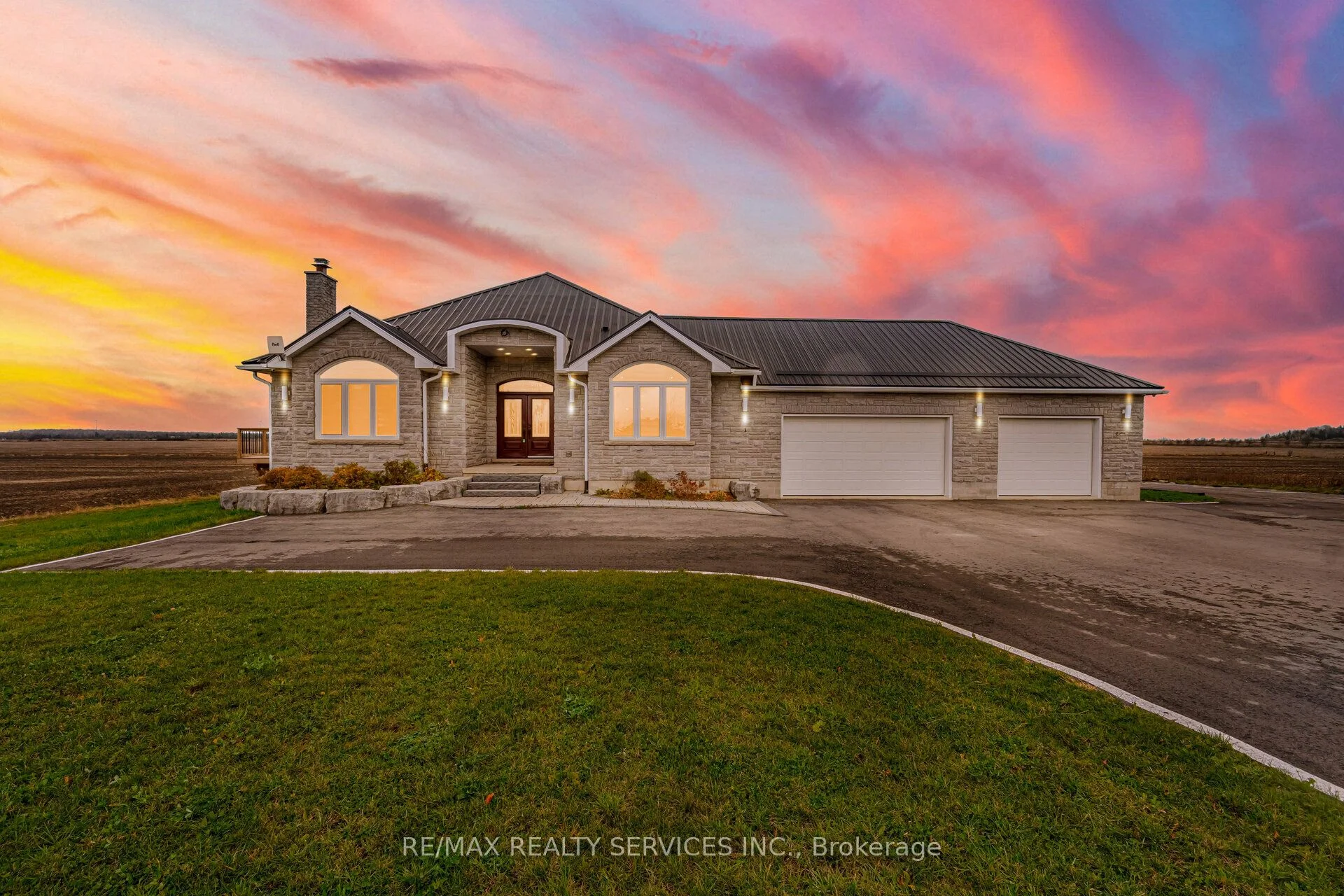 Detached in East Luther Grand Valley