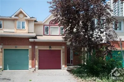 Att/Row/Townhouse in Alta Vista and Area