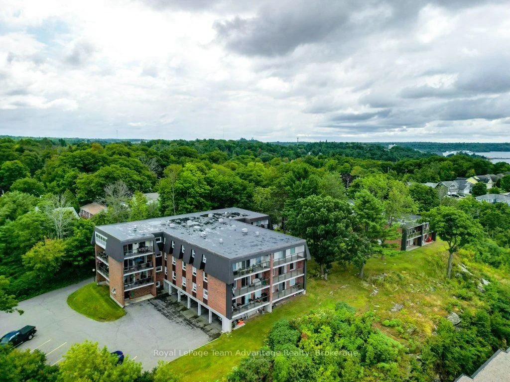 Condo Apartment in Parry Sound