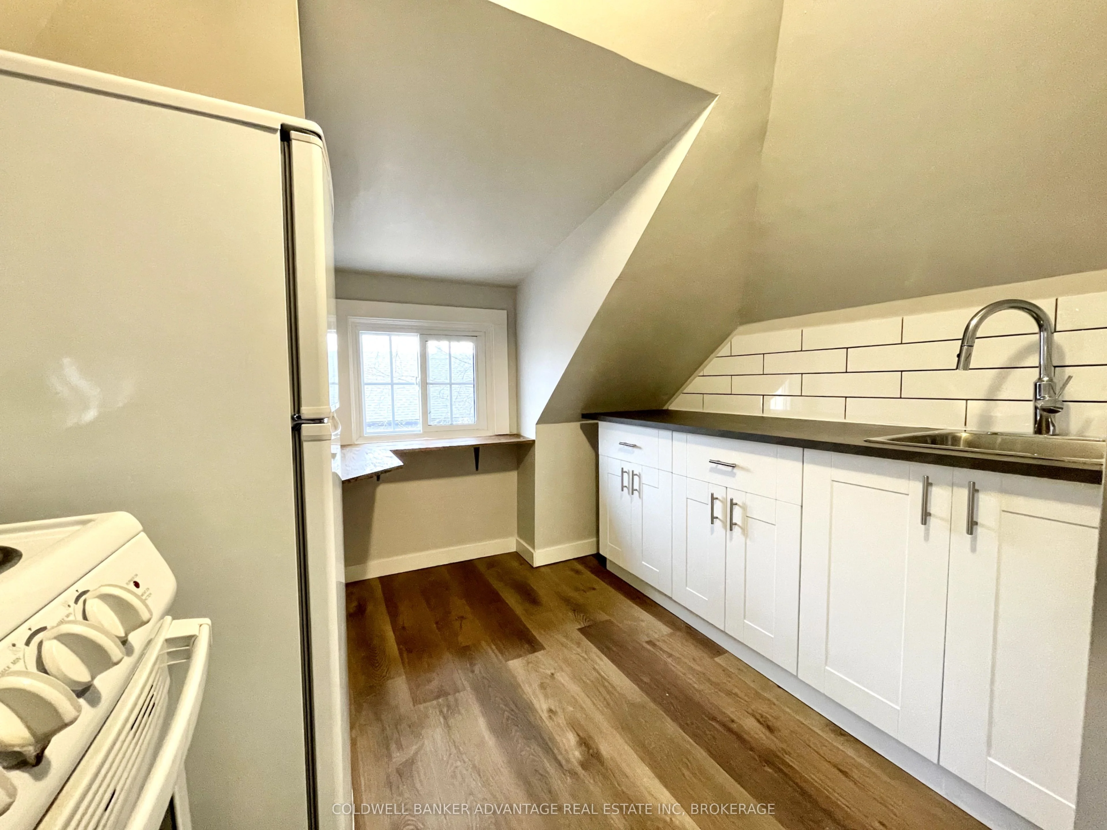 155 1/2 Lake Street, St. Catharines, On L2r 5y5