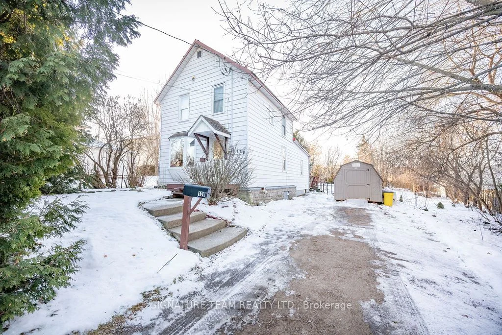 Detached in Pembroke