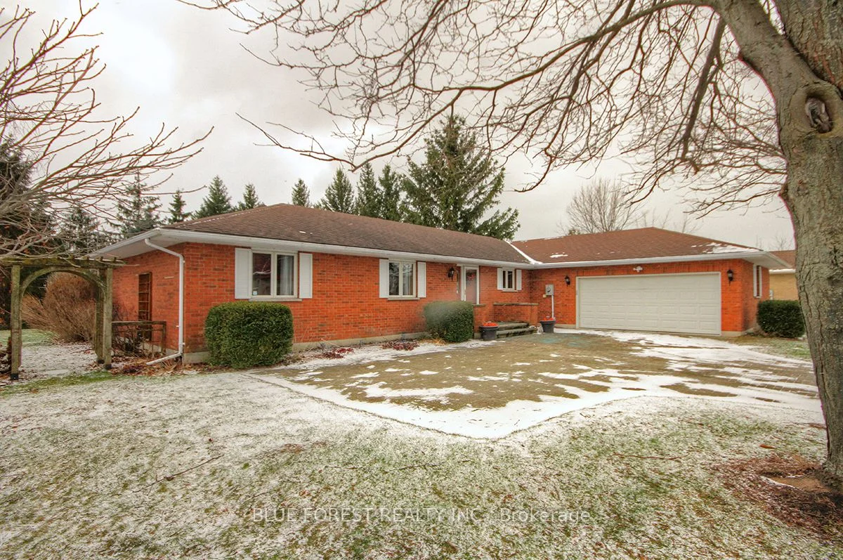 Detached in Bluewater